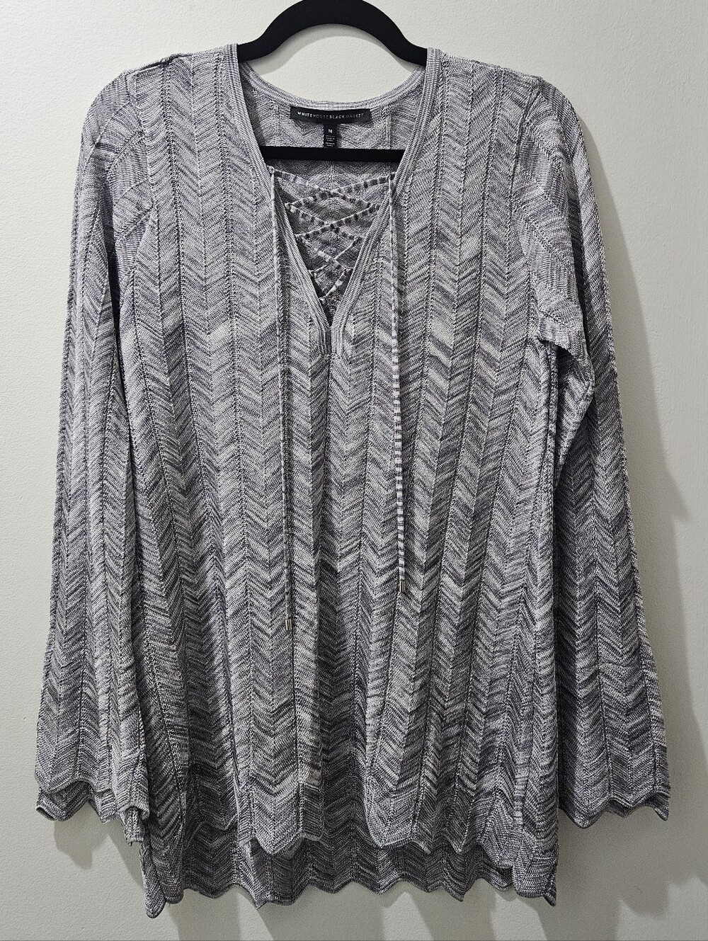 White House Black Market Women's Sweater, Silver Tones, M, Excellent Condition